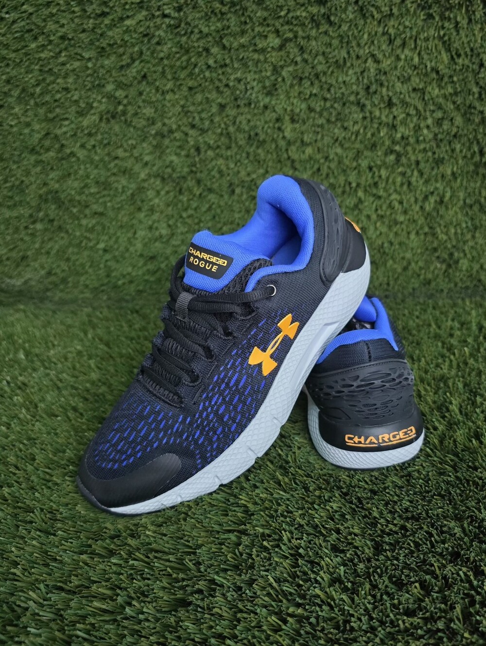Under Armour Charged Rogue Sneskers
